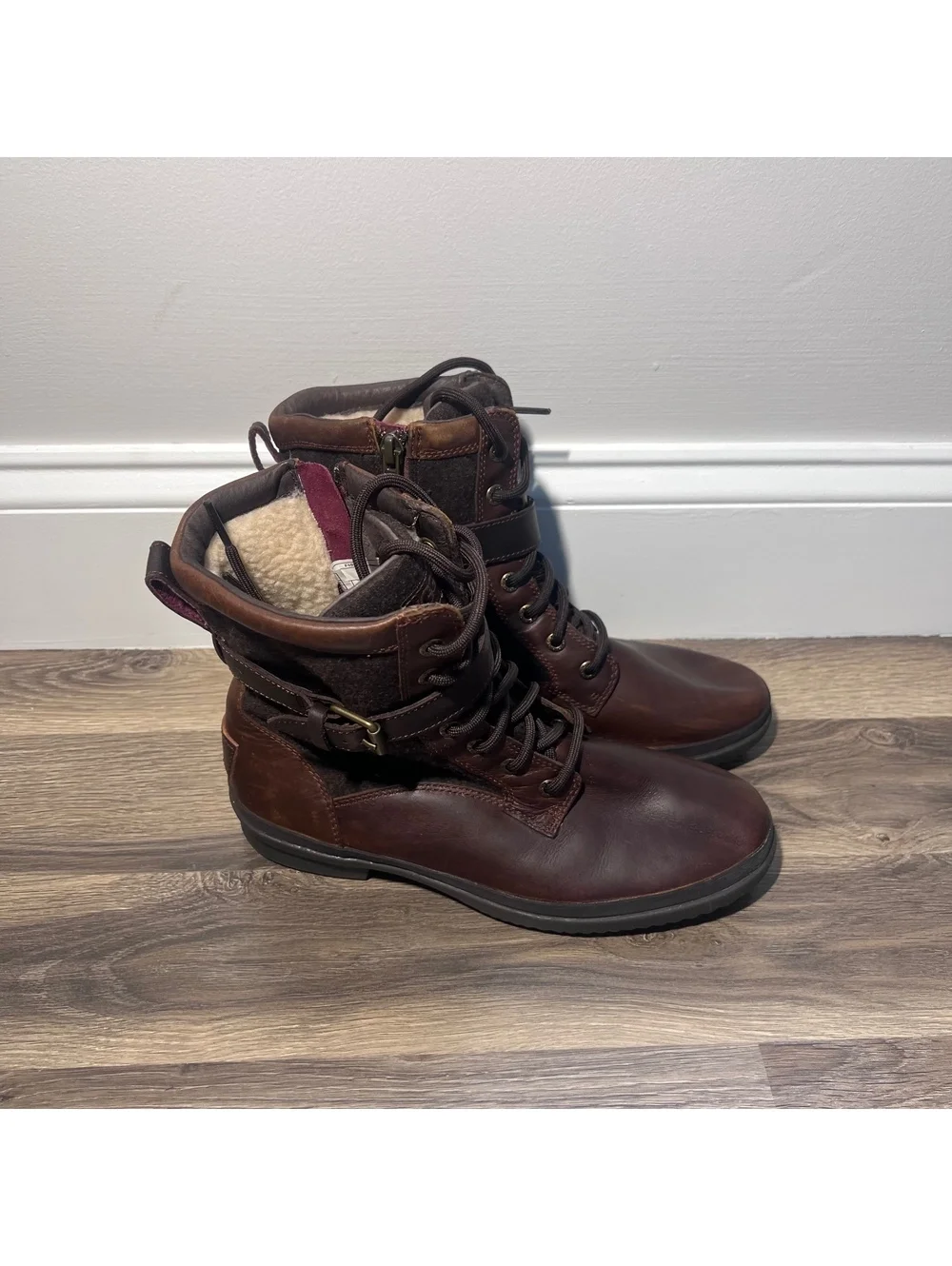 UGG Brown Shearling Ankle Boots Women's Size 7.5